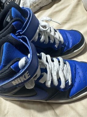 Nike Kids High-Top Sneakers in Bright Blue and Black